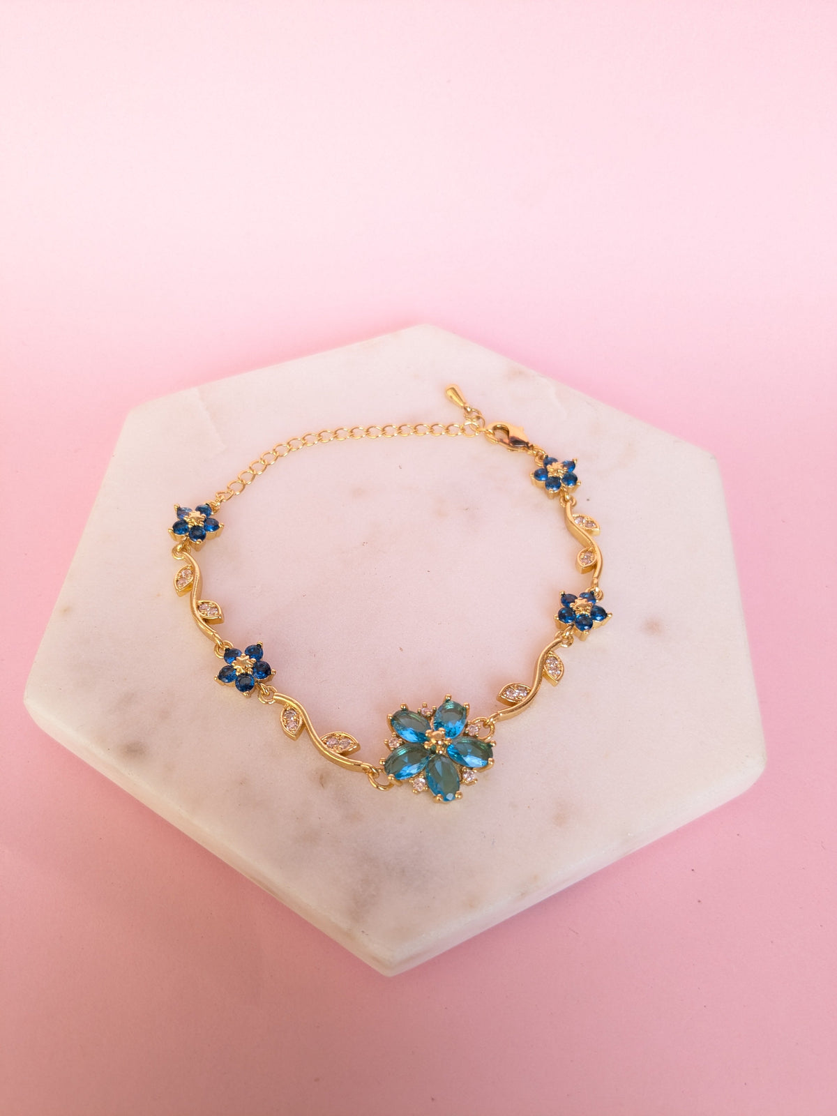 Viral Bow Bracelet In Pakistan