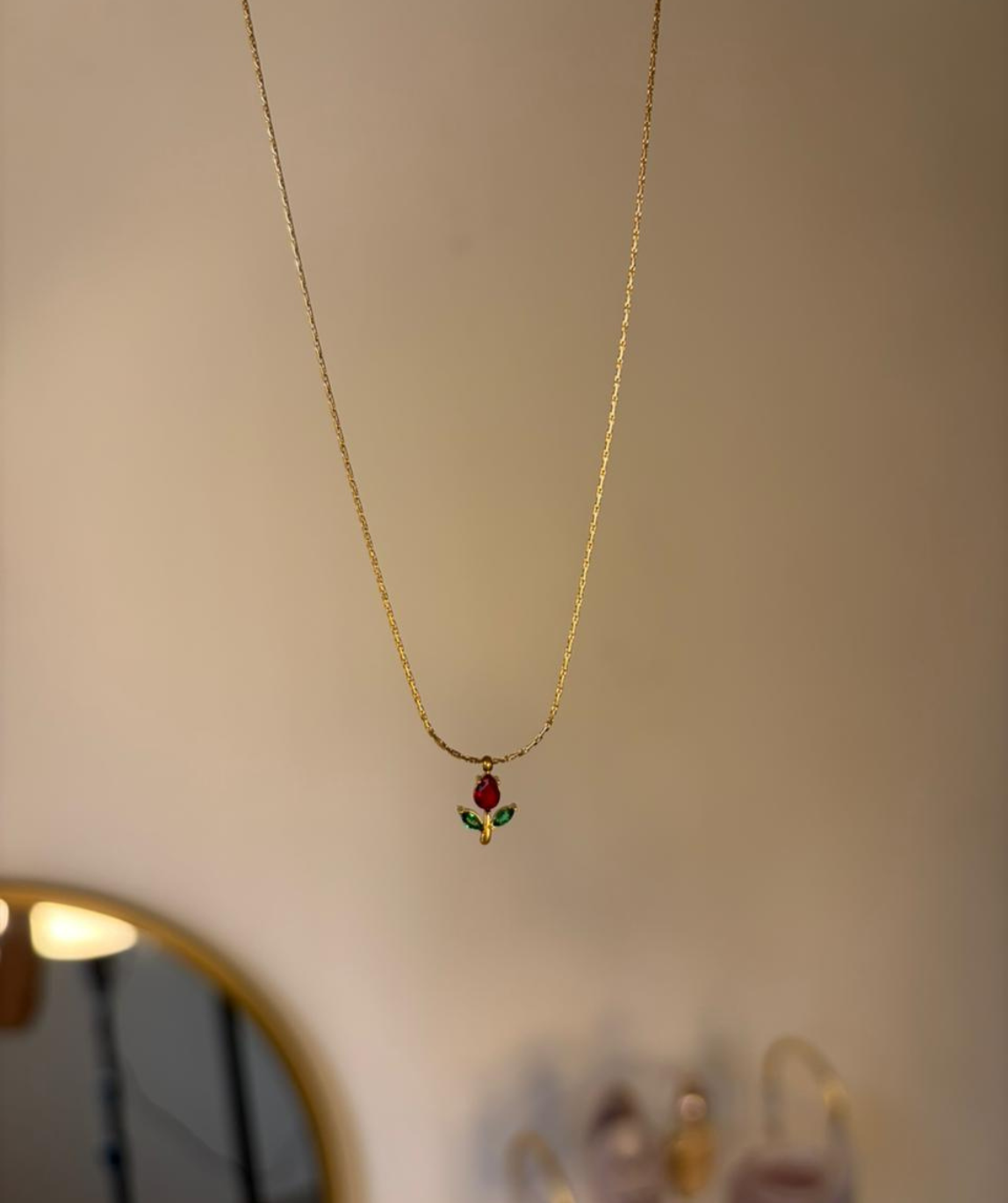Minimal Tulip Necklace