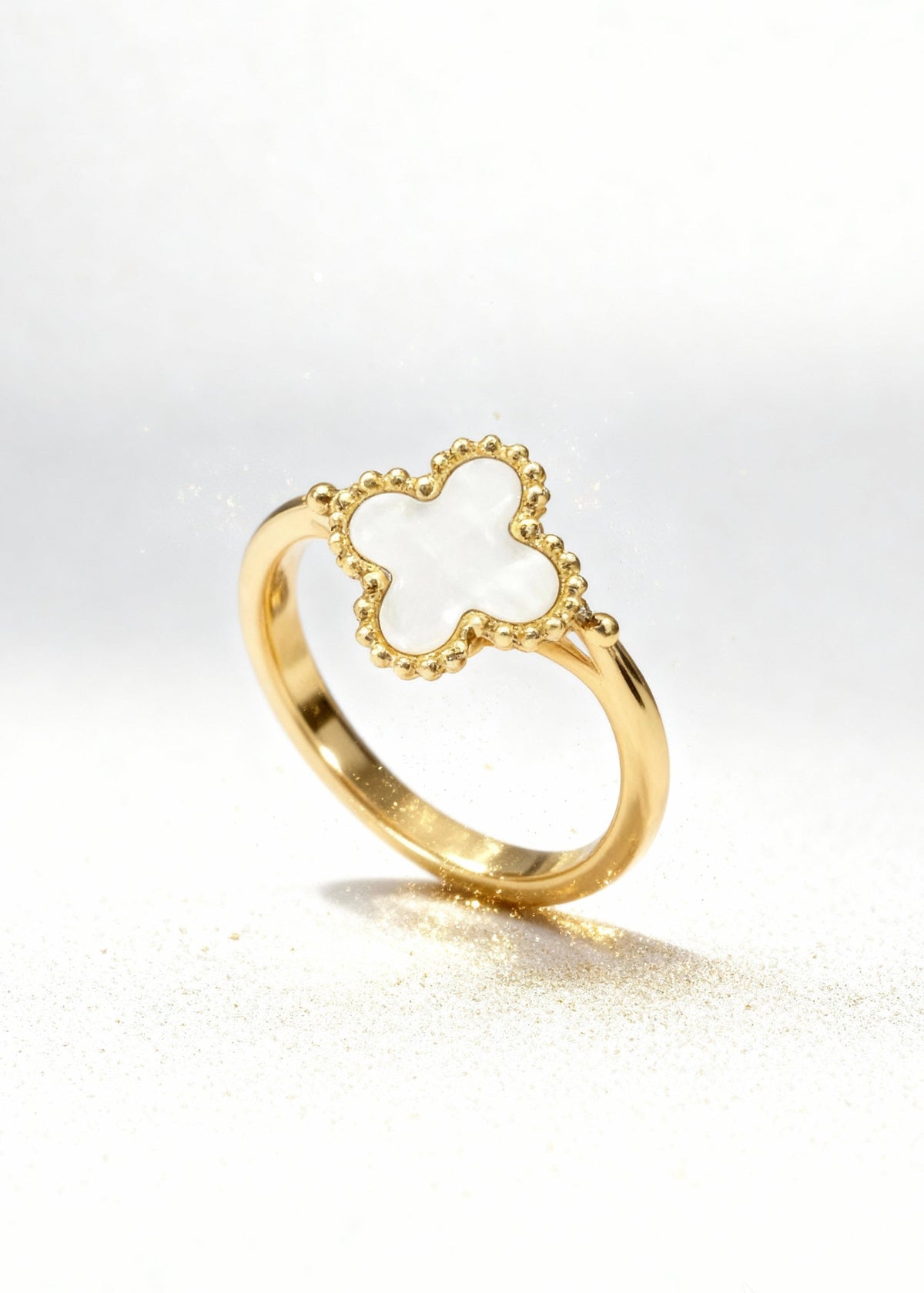 Black Gold Clover Ring