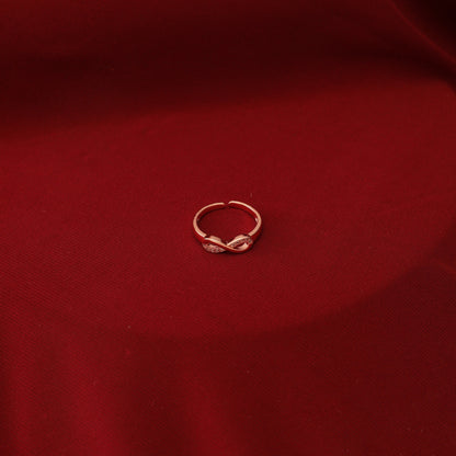 Endless Elegance White Infinity Jewellery Set