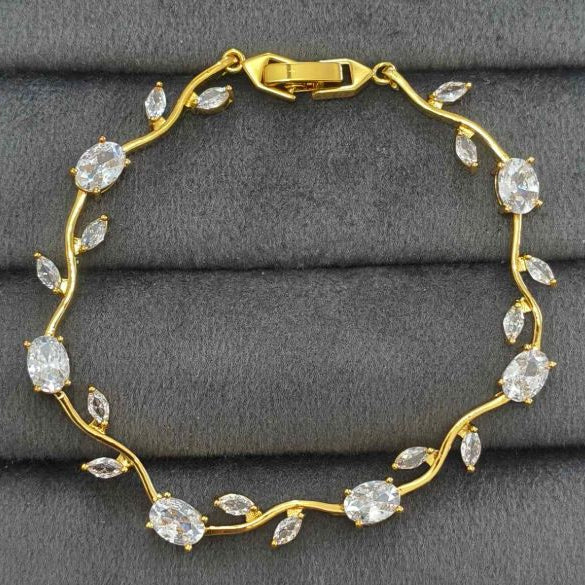 Tulip Bracelet White