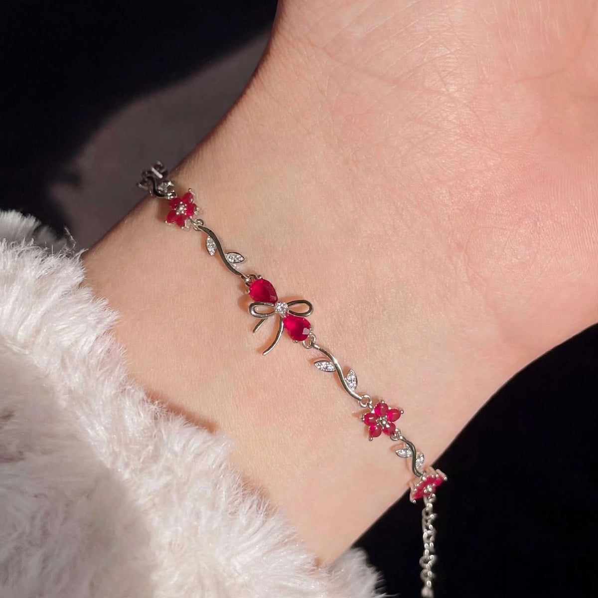 Viral Bow Bracelet In Pakistan