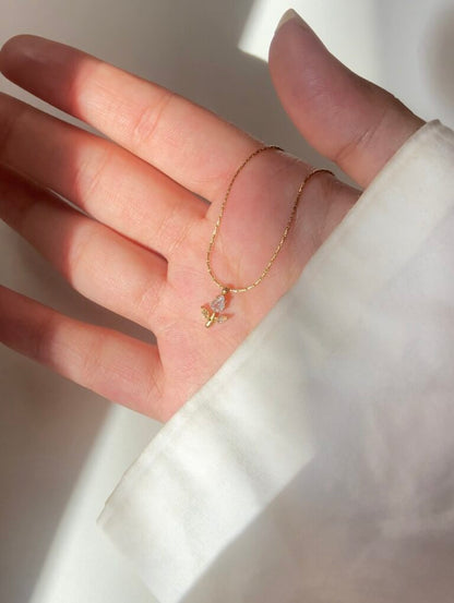 Minimal Tulip Necklace