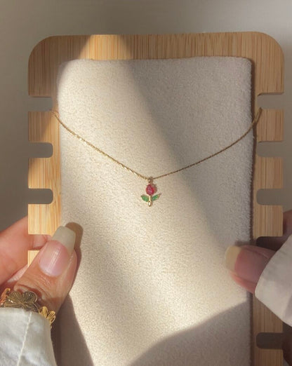 Minimal Tulip Necklace